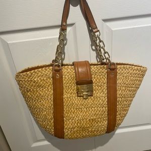 Gorgeous Michael Kors straw bag with tan leather/gold chain straps.